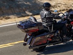 2022-cvo-road-glide-limited-motorcycle-g3
