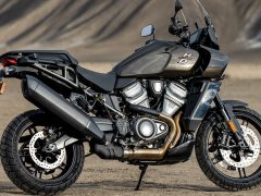 2022-pan-america-1250-powertrain-layered-mc-landscape