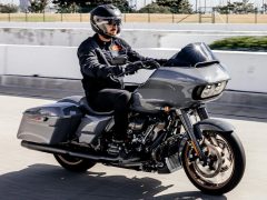 2022-road-glide-st-motorcycle-g2