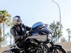 street-glide-st-styling-media-text-block-303x416